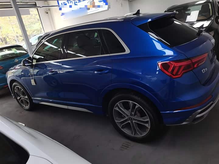 Фото 5 - Audi Q3