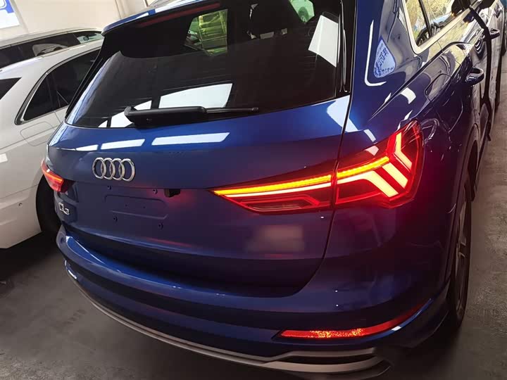 Фото 6 - Audi Q3