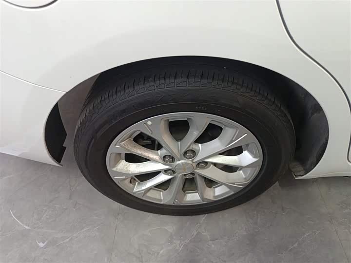 Фото 26 - Chevrolet Monza