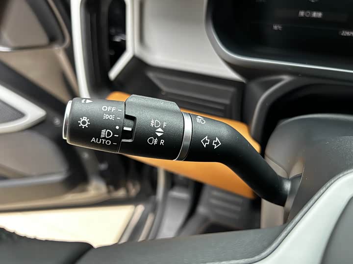 Фото 10 - Land Rover Defender