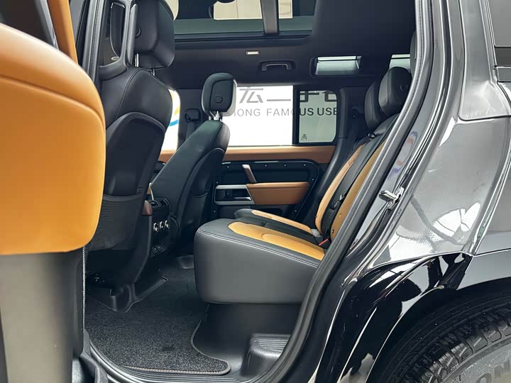 Фото 14 - Land Rover Defender