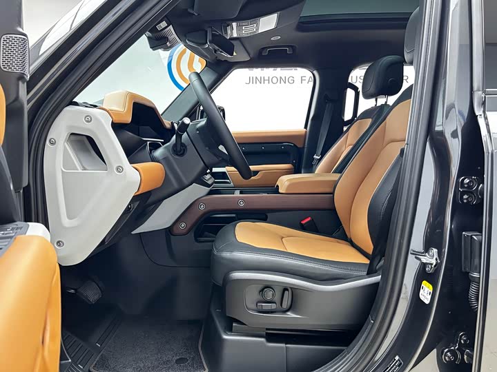 Фото 8 - Land Rover Defender