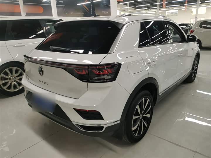 Фото 7 - Volkswagen T-Roc