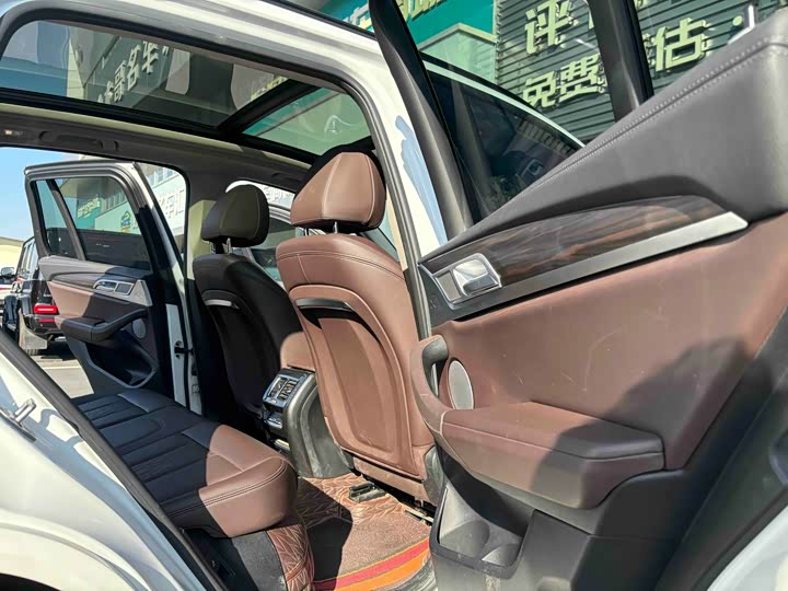 Фото 10 - BMW X3