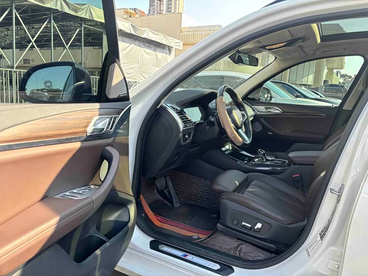 Фото 13 - BMW X3