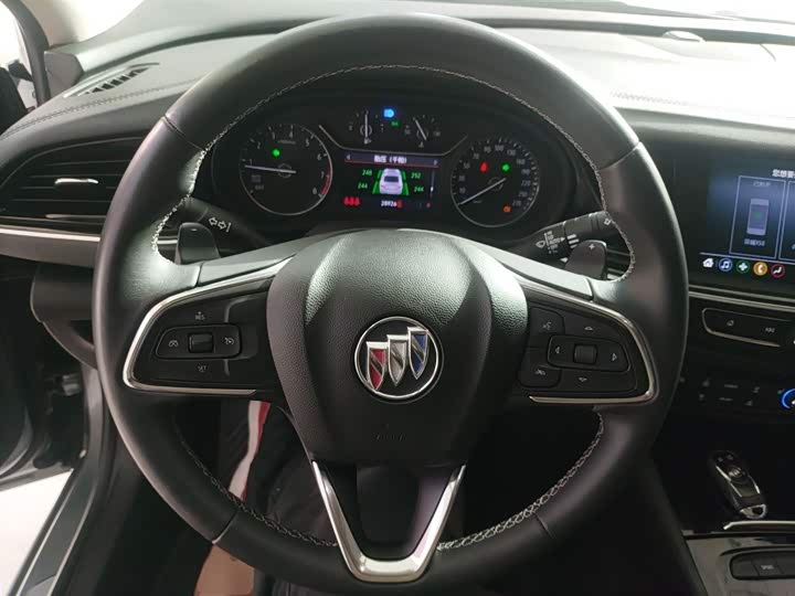 Фото 11 - Buick Regal