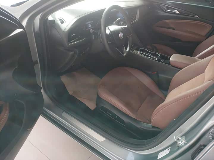 Фото 16 - Buick Regal