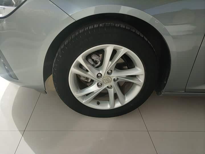 Фото 23 - Buick Regal