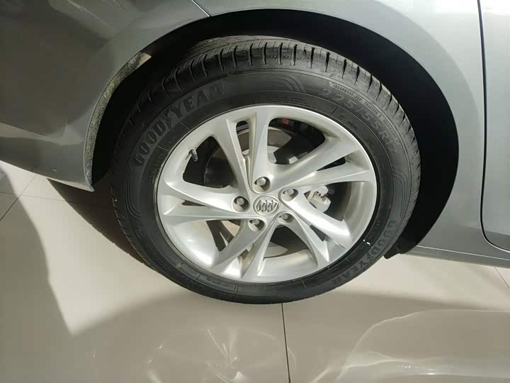 Фото 26 - Buick Regal