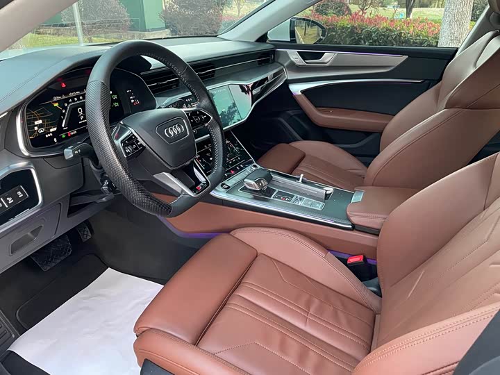 Фото 7 - Audi A7