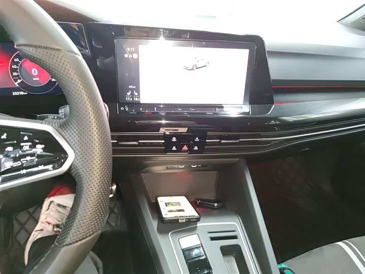 Фото 13 - Volkswagen Golf