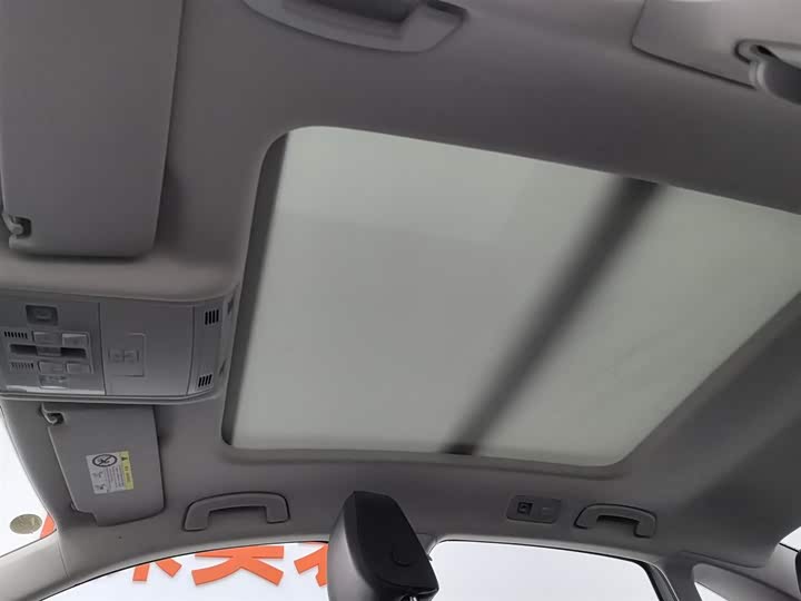 Фото 14 - Volkswagen Sagitar L