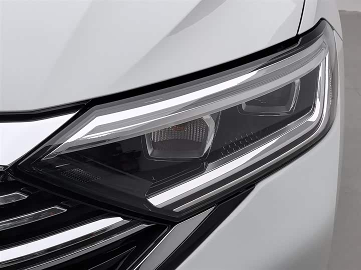 Фото 7 - Volkswagen Sagitar L