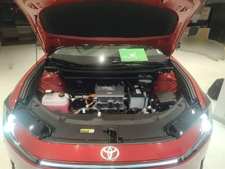 Фото 9 - Toyota bZ5