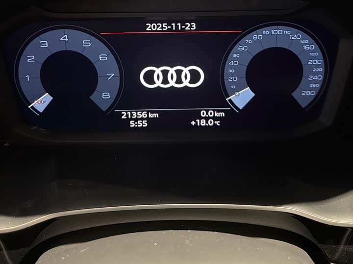 Фото 11 - Audi Q3 Sportback