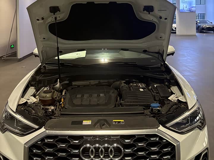 Фото 14 - Audi Q3 Sportback