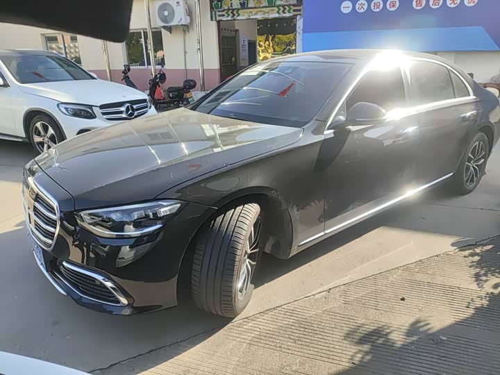 Фото 1 - Mercedes-Benz S-Class