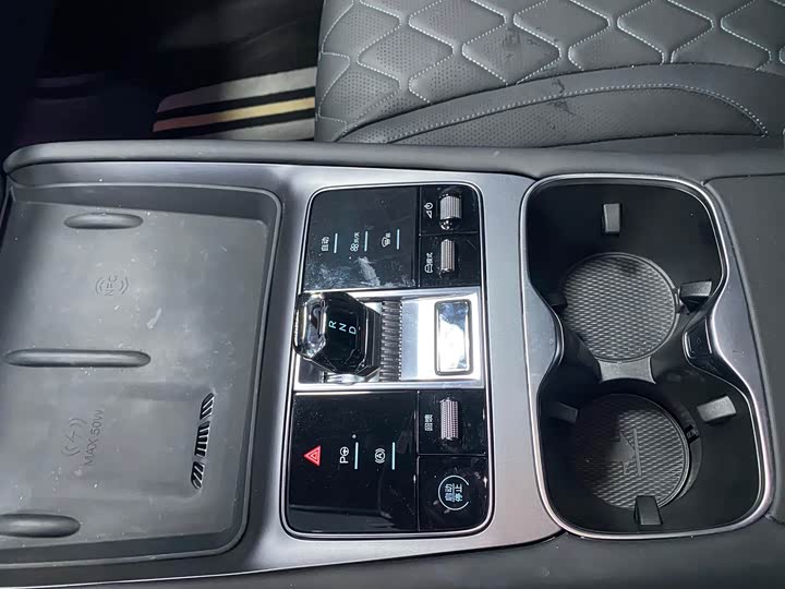 Фото 16 - BYD Sea Lion 07 EV