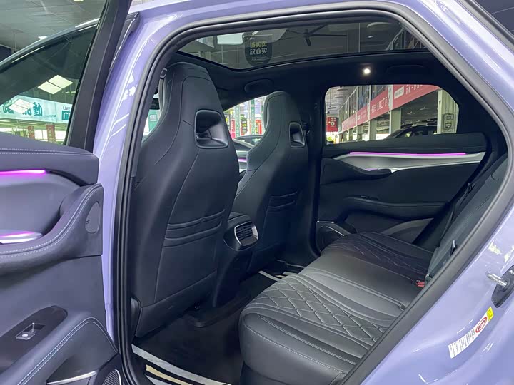 Фото 20 - BYD Sea Lion 07 EV