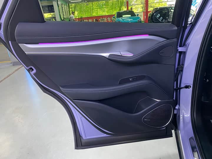 Фото 23 - BYD Sea Lion 07 EV