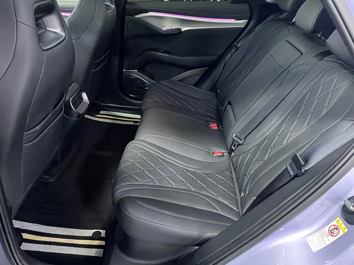 Фото 24 - BYD Sea Lion 07 EV