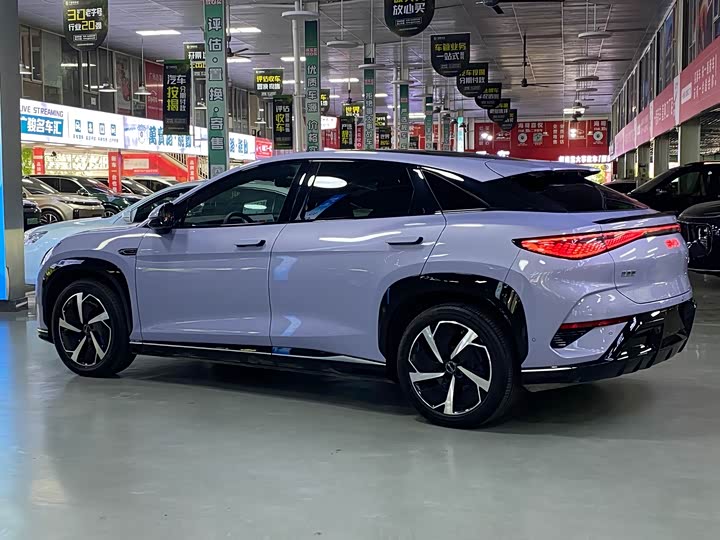 Фото 30 - BYD Sea Lion 07 EV