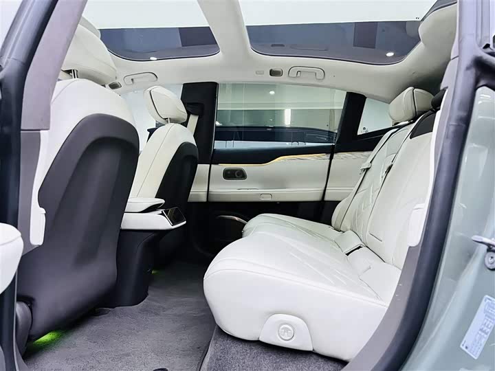 Фото 16 - Nio ET7