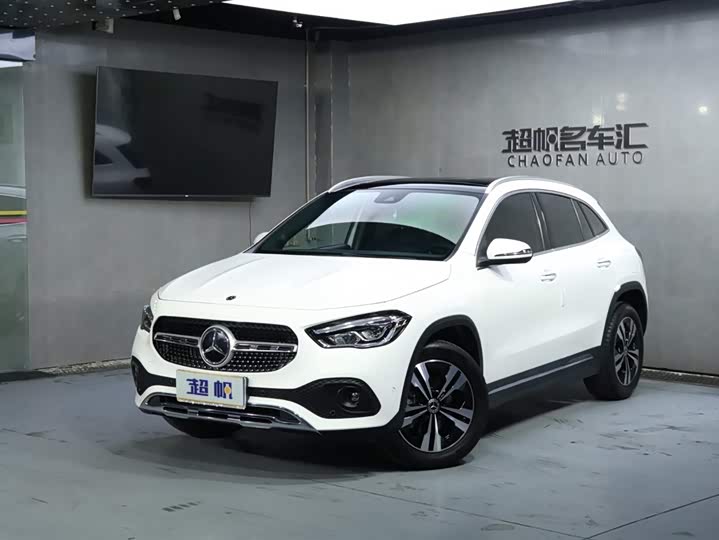 Фото 1 - Mercedes-Benz GLA-Class