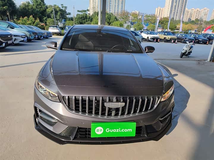 Фото 3 - Geely Preface