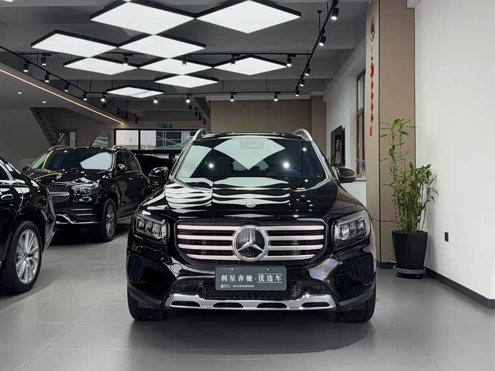 Фото 2 - Mercedes-Benz GLB-Class