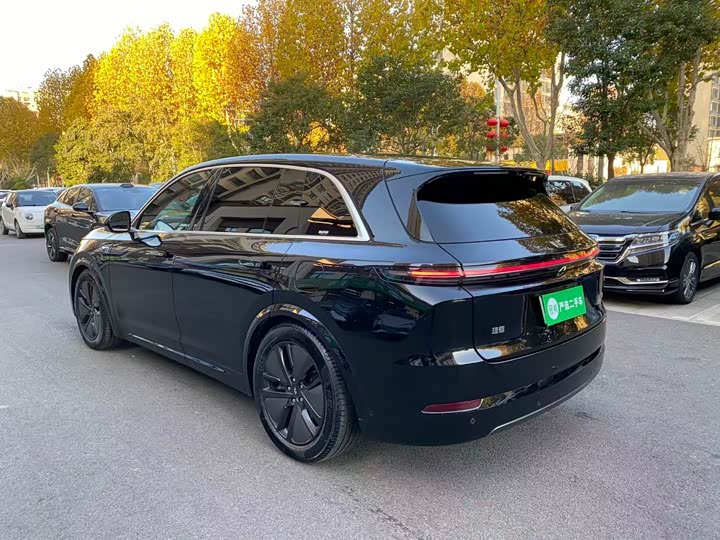 Фото 8 - LiXiang L7