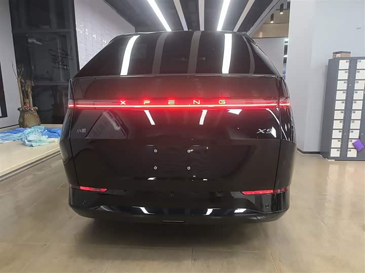 Фото 6 - XPeng X9
