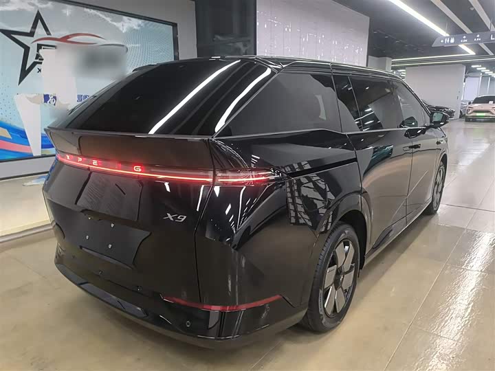 Фото 7 - XPeng X9