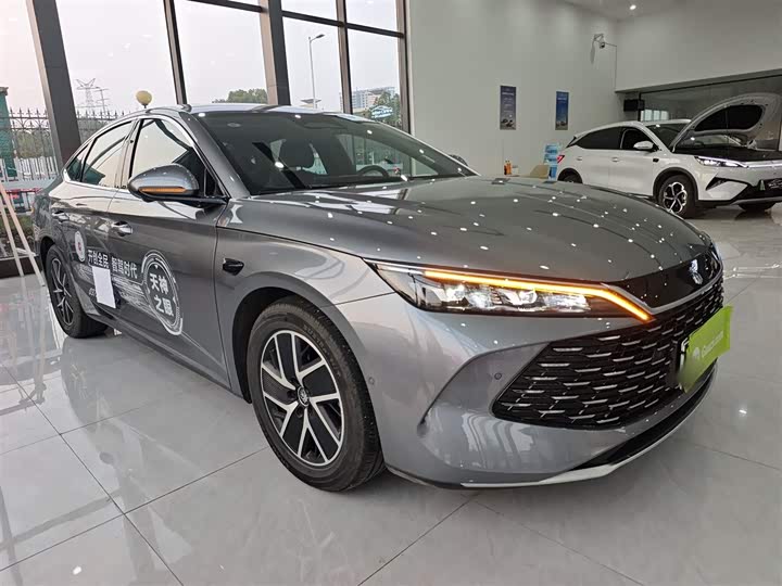 Фото 4 - BYD Qin L