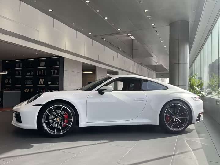 Фото 2 - Porsche 911