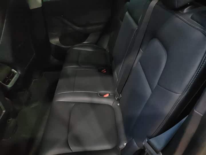 Фото 17 - Tesla Model Y