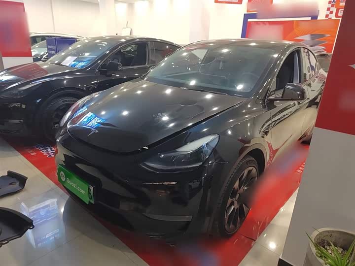Фото 2 - Tesla Model Y