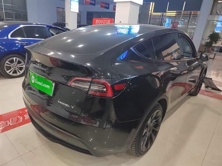 Фото 7 - Tesla Model Y