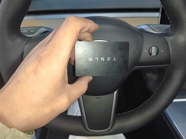 Фото 9 - Tesla Model Y