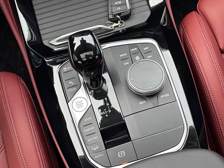 Фото 13 - BMW X4