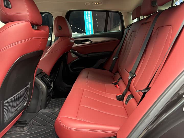 Фото 16 - BMW X4