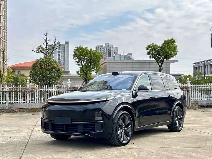 Фото 1 - LiXiang L9