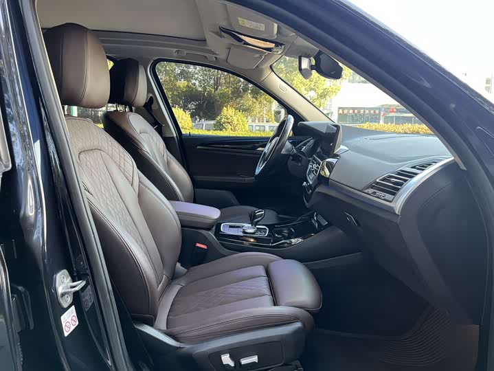 Фото 13 - BMW X3