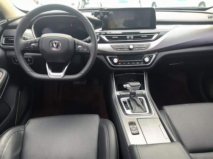 Фото 10 - Changan Raeton CC