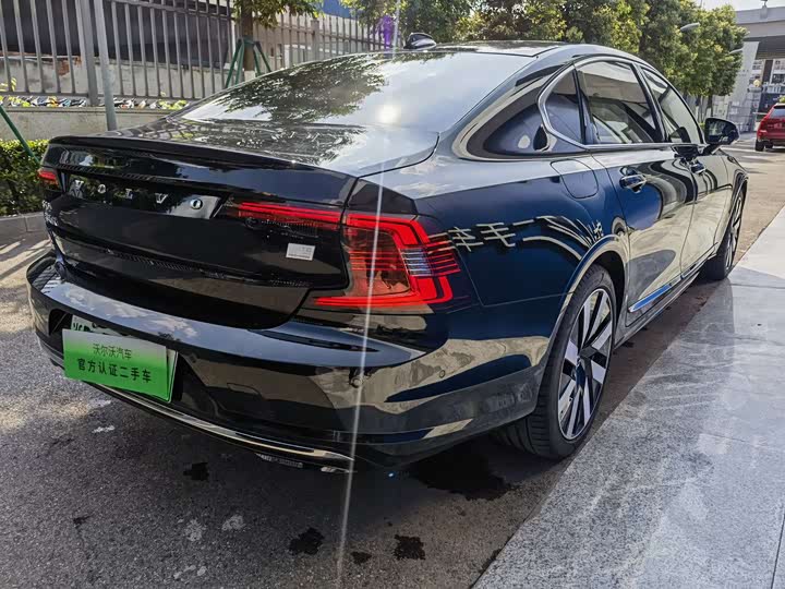 Фото 4 - Volvo S90 Hybrid