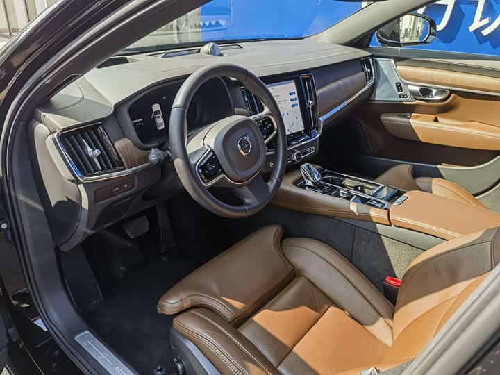 Фото 9 - Volvo S90 Hybrid