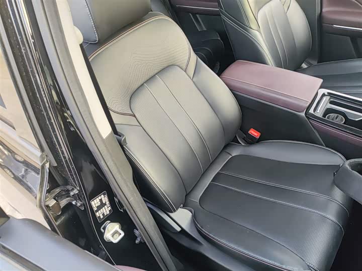 Фото 25 - GAC Trumpchi M6