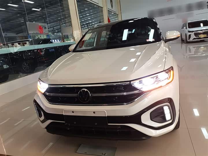 Фото 3 - Volkswagen T-Roc