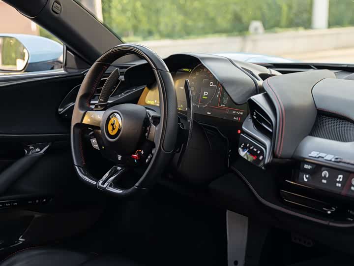 Фото 11 - Ferrari SF90