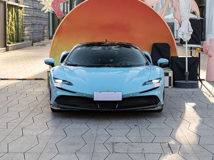 Фото 2 - Ferrari SF90